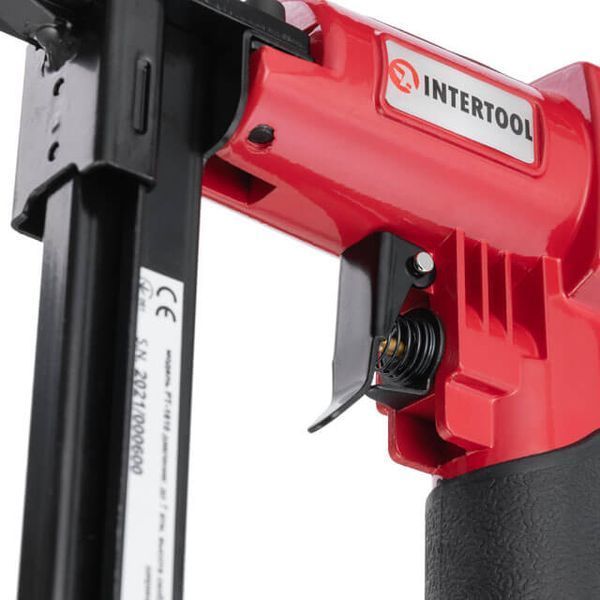 Степлер Intertool пневматичний під скобу 12.80 * 16мм, PT-1610