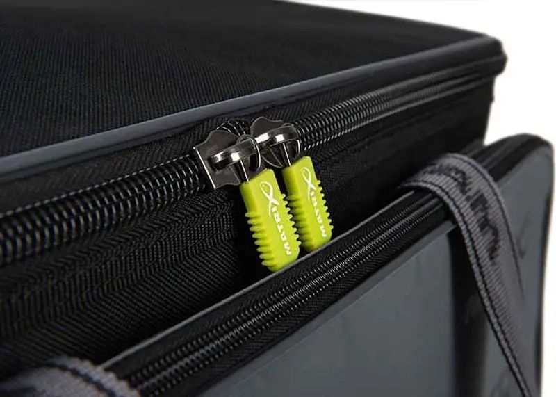 Сумка Matrix Aquos Ultra Bait Cool Bag 1.9 Black/grey